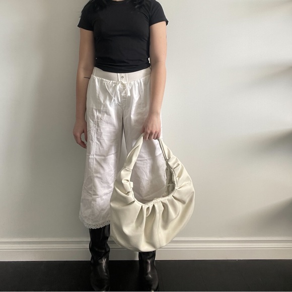 Berska crescent bag - Picture 2 of 3